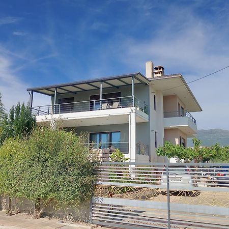 Katerina'S Guest House Ioannina Bagian luar foto
